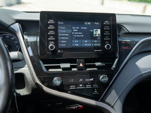 Used 2021 Toyota Camry SE FWD image 24