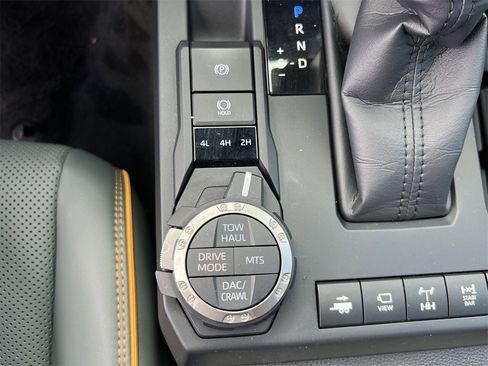 Used 2025 Toyota Tacoma Trailhunter image 26