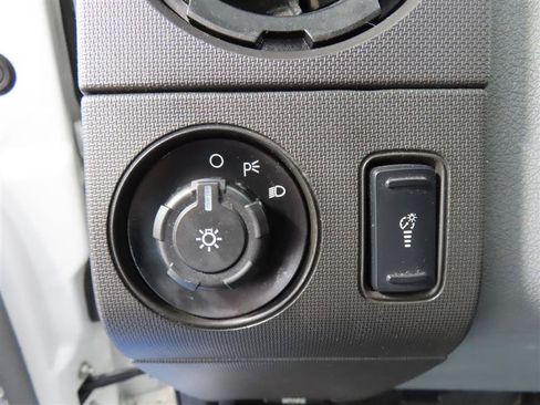 Used 2016 Ford F250 XL w/ Power Equipment Group AWD/4WD image 17