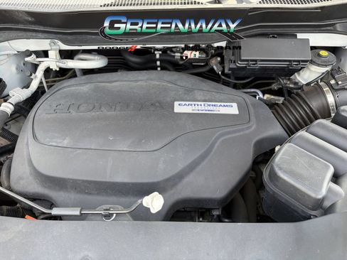 Used 2021 Honda Pilot Touring image 8