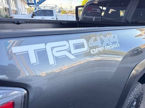 Used 2023 Toyota Tacoma TRD Off-Road w/ Black Out Package (TMS) AWD/4WD image 32