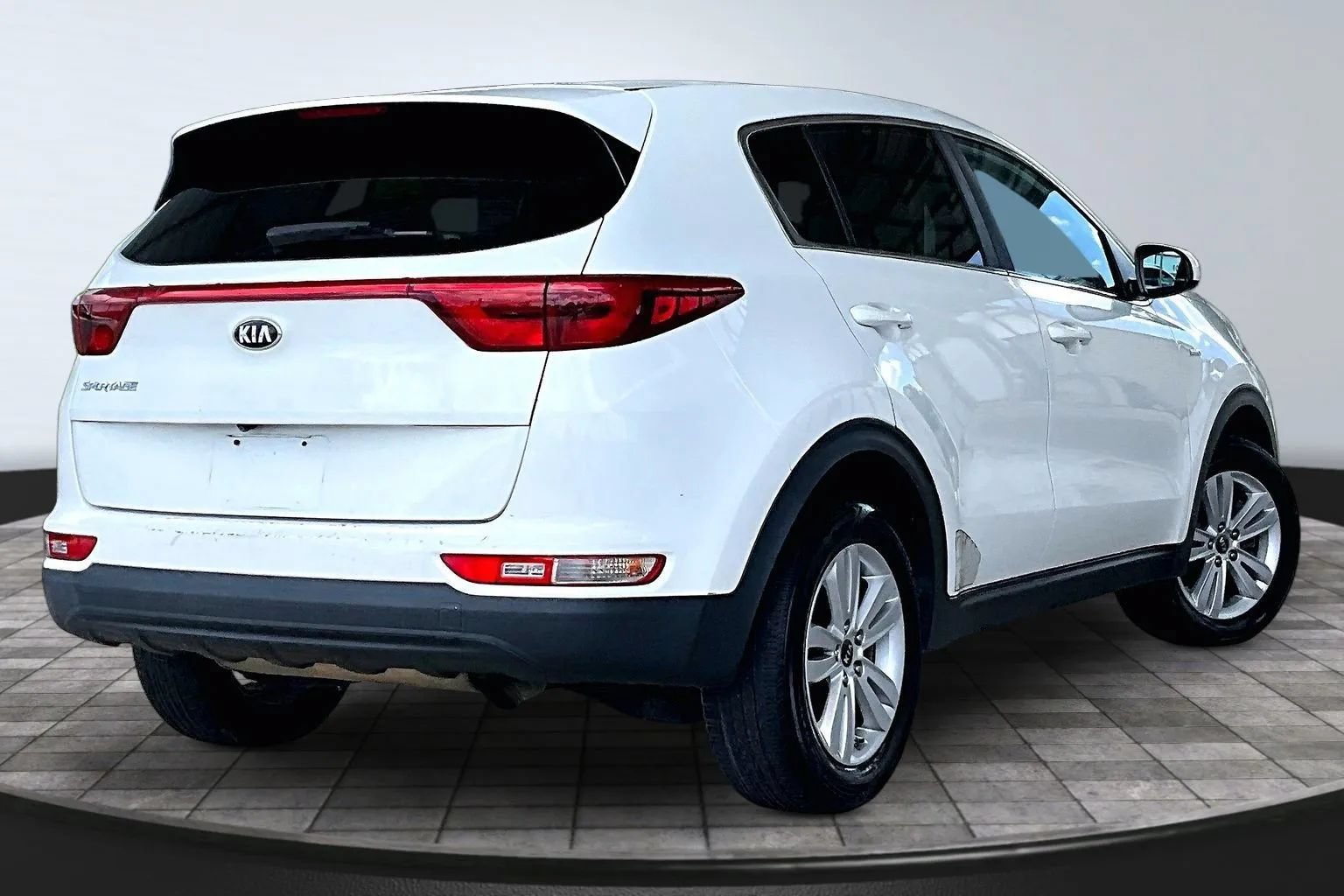 Used 2017 Kia Sportage LX AWD/4WD image 6