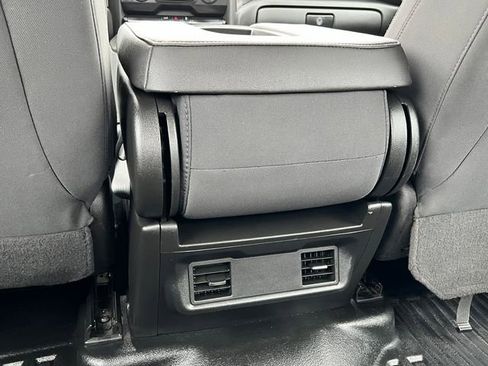 Used 2021 GMC Sierra 2500 4x4 Crew Cab w/ Fleet Convenience Package image 35