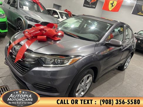 Used 2020 Honda HR-V LX image 2