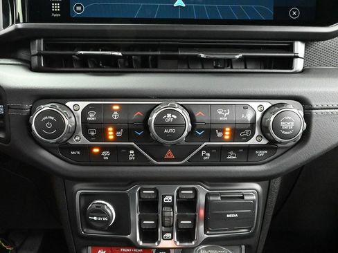 New 2025 Jeep Wrangler Unlimited Rubicon 392 image 26