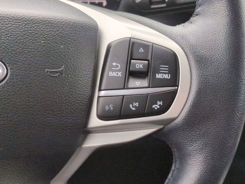 Used 2022 Ford Explorer XLT w/ Equipment Group 202A image 26