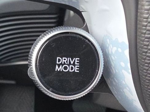 New 2026 Hyundai Ioniq 5 SEL image 15