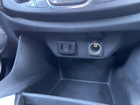 Used 2019 Chevrolet Traverse LT w/ LPO, Floor Liner Package image 34