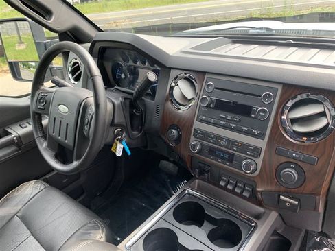 Used 2012 Ford F250 Lariat w/ Chrome Pkg AWD/4WD image 24