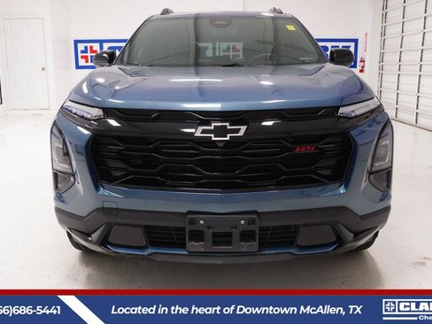 Used 2025 Chevrolet Equinox RS w/ Convenience Package III AWD/4WD image 2