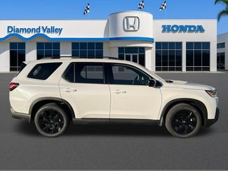New 2026 Honda Pilot Black Edition video 2