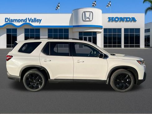 New 2026 Honda Pilot Black Edition image 2