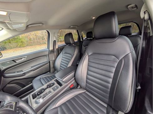 Certified 2024 Ford Edge SEL image 23