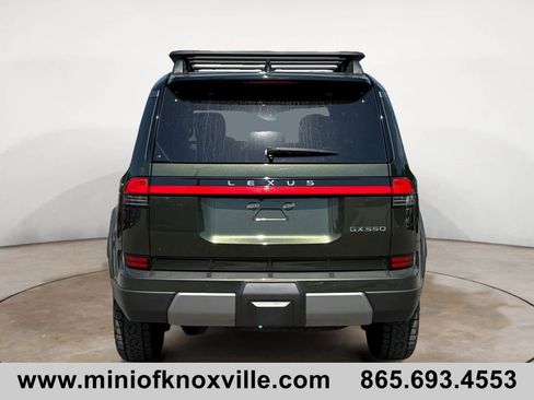 Used 2024 Lexus GX 550 image 4