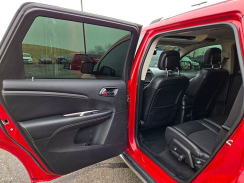 Used 2014 Dodge Journey Crossroad w/ Flexible Seating Group image 28