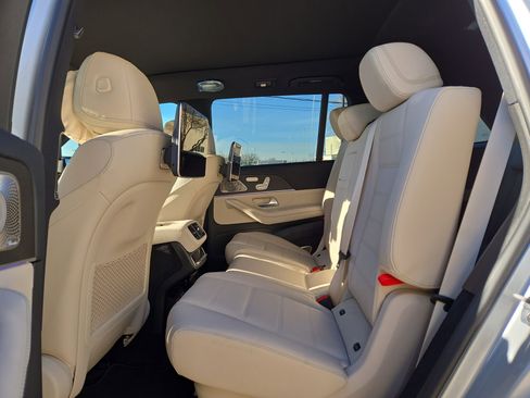 New 2026 Mercedes-Benz GLS 580 4MATIC image 13