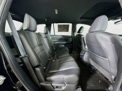 Certified 2023 Honda Passport TrailSport image 35