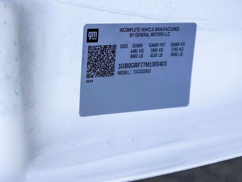 Used 2021 Chevrolet Express 3500 w/ Power Convenience Package image 23