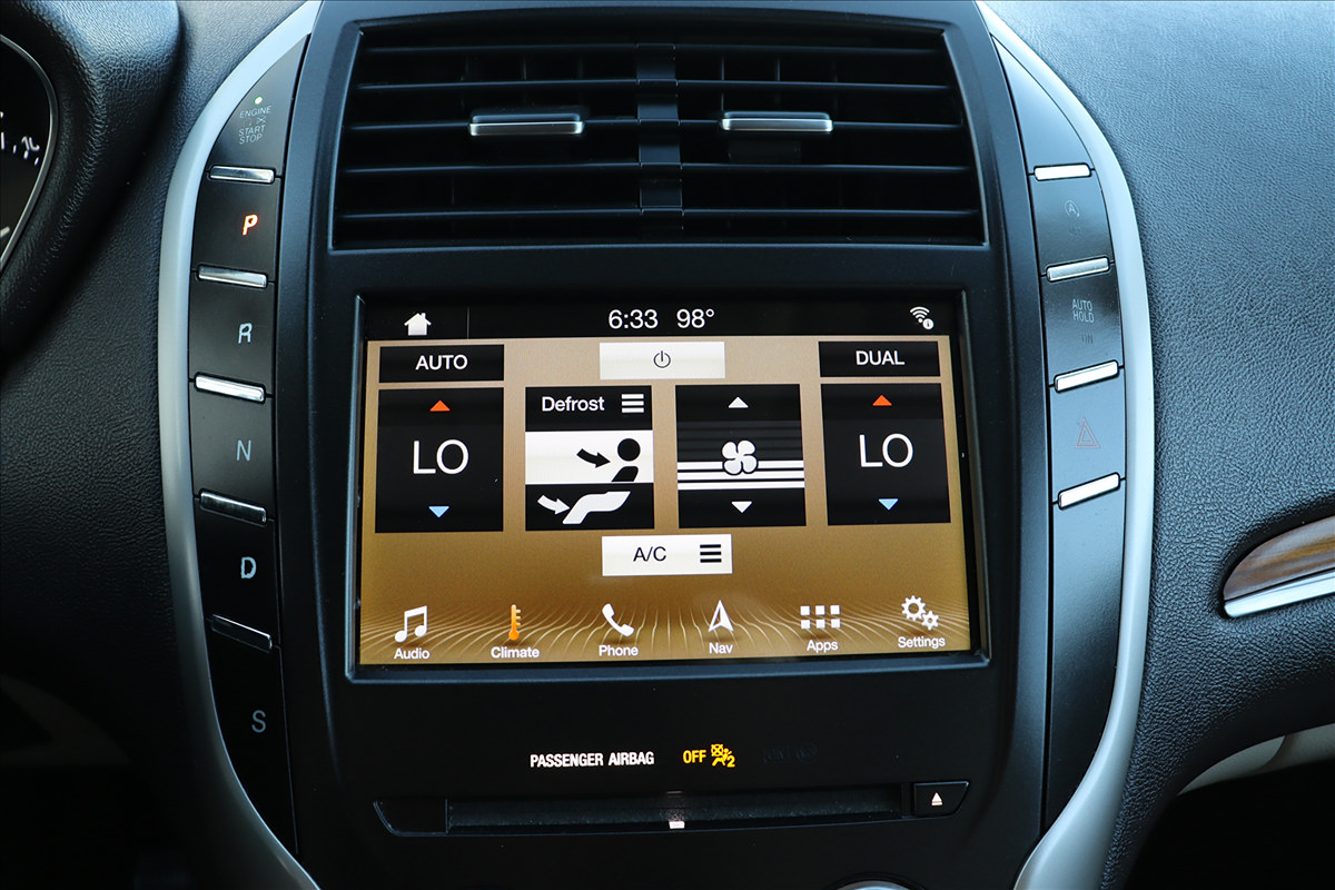 Used 2019 Lincoln MKC Select w/ Select Plus Package FWD image 33
