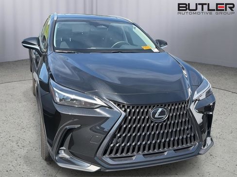 Certified 2023 Lexus NX 250 FWD image 5