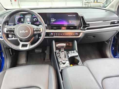Used 2025 Kia Sportage EX FWD image 24