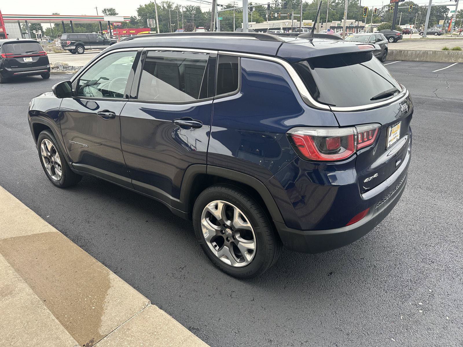 Used 2019 Jeep Compass Limited AWD/4WD image 7