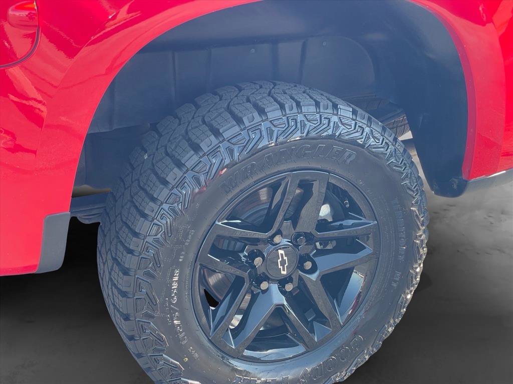 Used 2020 Chevrolet Silverado 1500 Custom Trail Boss w/ Custom Convenience Package AWD/4WD image 27