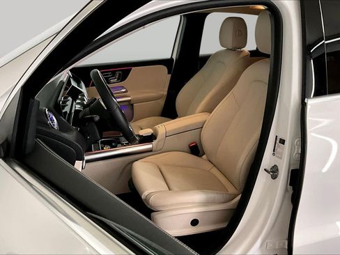 Certified 2023 Mercedes-Benz GLA 250 4MATIC image 9