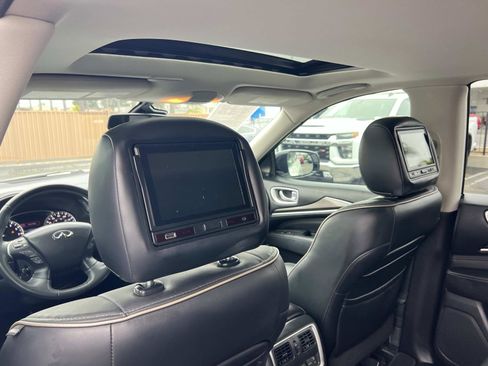 Used 2019 INFINITI QX60 Luxe w/ Essential Package FWD image 24
