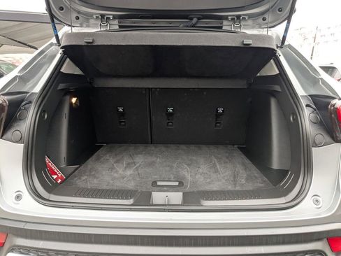 Used 2025 Chevrolet Trax LT w/ LT Convenience Package image 25