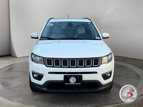 Used 2018 Jeep Compass Latitude w/ Popular Equipment Group FWD image 2