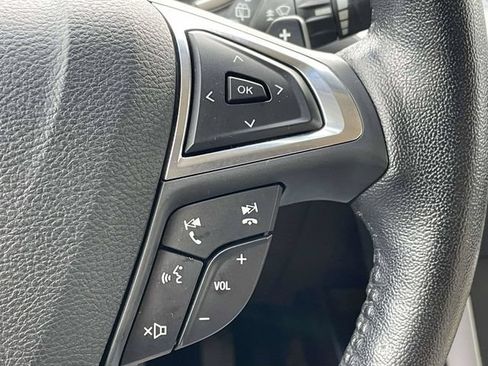 Used 2017 Ford Edge SEL w/ Equipment Group 201A FWD image 21