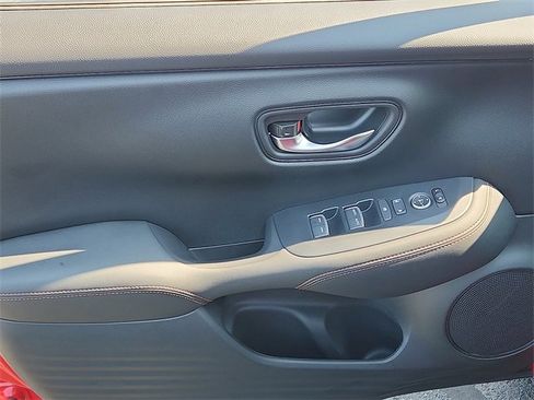 Used 2025 Honda HR-V Sport image 12