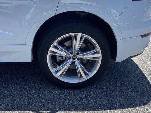Certified 2023 Audi Q8 Premium w/ Convenience Package AWD/4WD image 12