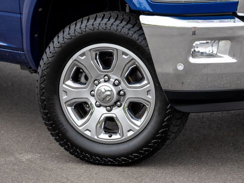 Used 2016 RAM 2500 Laramie AWD/4WD image 6