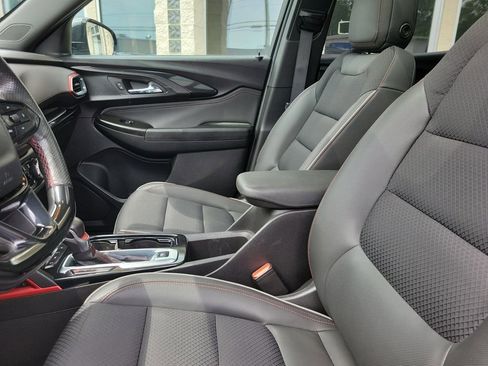 Used 2022 Chevrolet TrailBlazer RS w/ Sun and Liftgate Package FWD image 19