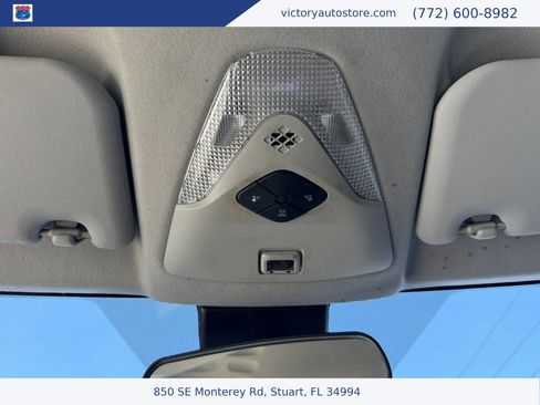 Used 2020 Toyota C-HR LE FWD image 19