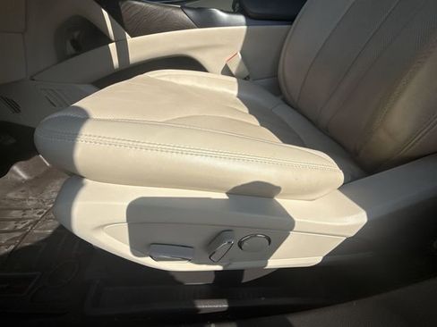 Used 2020 Lincoln Nautilus Reserve w/ Equipment Group 202A image 12