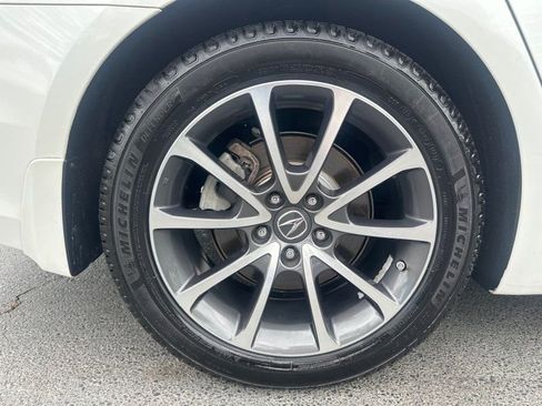 Used 2017 Acura TLX V6 SH-AWD w/ Advance Package image 7