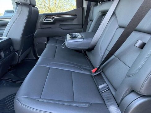 New 2026 Chevrolet Silverado 1500 LT Trail Boss w/ Convenience Package II AWD/4WD image 14