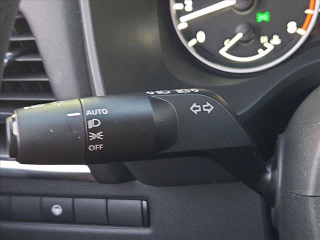 Used 2023 Nissan Rogue SV FWD image 15
