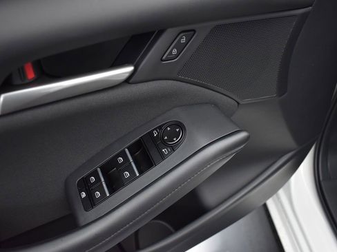 New 2026 MAZDA MAZDA3 s image 9