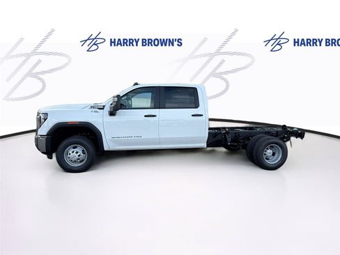 New 2026 GMC Sierra 3500 Pro w/ Convenience Package AWD/4WD image 23