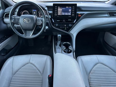 Used 2024 Toyota Camry SE image 12