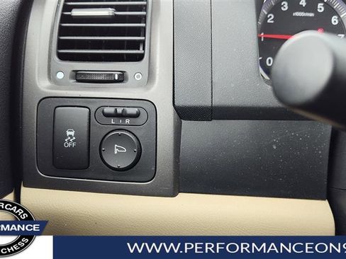 Used 2011 Honda CR-V LX image 18