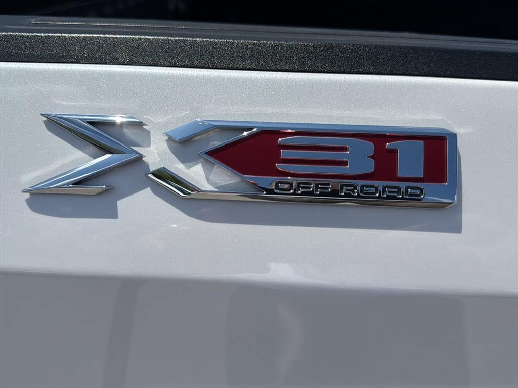 Used 2020 GMC Sierra 1500 SLT w/ SLT Premium Plus Package AWD/4WD image 30