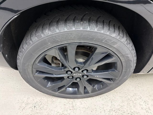 Used 2019 Chevrolet Blazer Premier w/ Sun and Wheels Package AWD/4WD image 4
