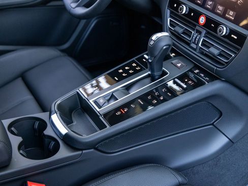 New 2026 Porsche Macan AWD/4WD image 52