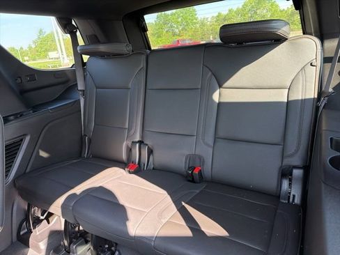 Used 2024 Chevrolet Tahoe High Country AWD/4WD image 25