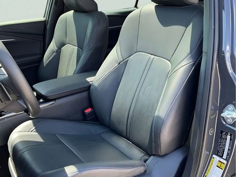 Used 2025 Toyota Camry XSE FWD image 26